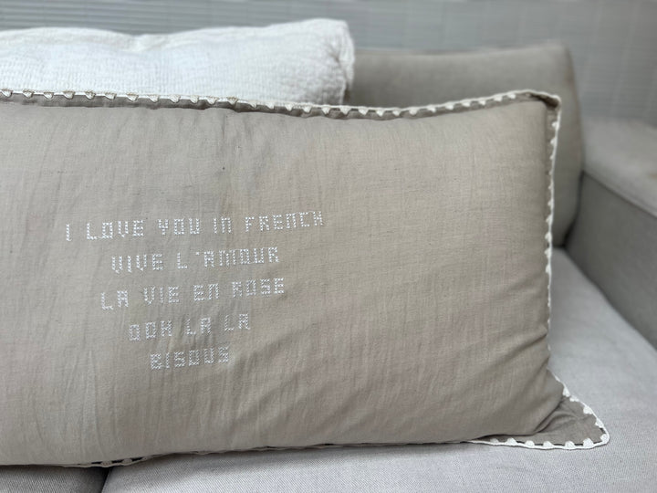 Natural linnen pillow (+ inner) I LOVE YOU IN FRENCH

VIVE L’AMOUR

LE VIE EN ROSE

OOH LA LA

BISOUS